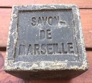 Vaiselle savon de Marseille